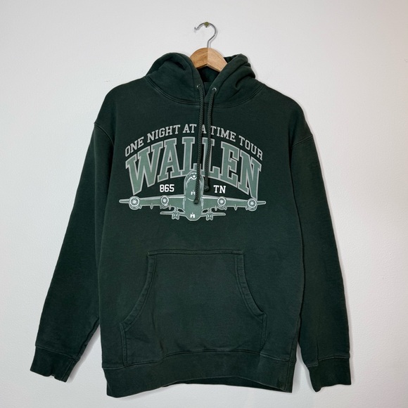 Morgan Wallen Tops - Morgan Wallen One Night At A Time World Tour Hoodie in evergreen emerald green